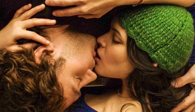 A Study Shows Everyone Has Only 3 Chances to Fall in Love and Each One Has A Specific Reason