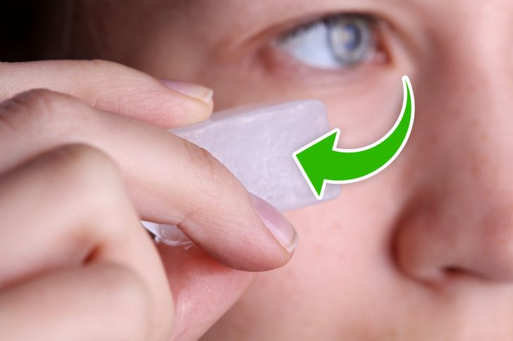 What Can Happen to Your Skin When You Rub Ice on the Face Every Day