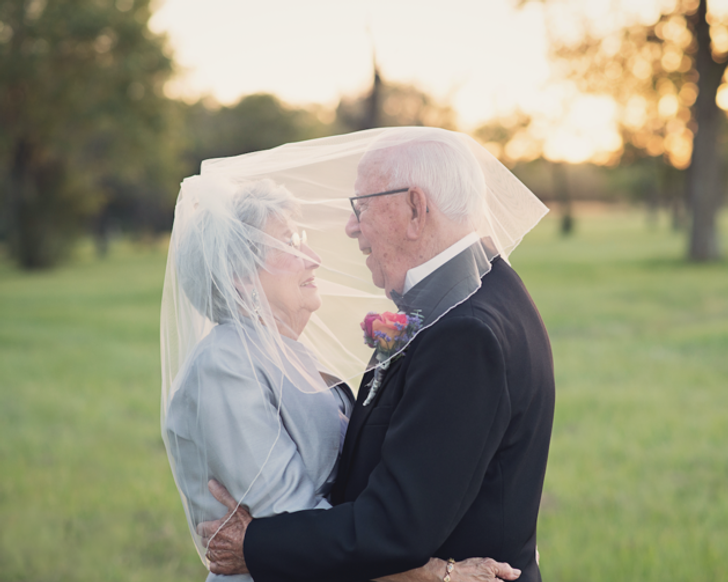 This Couple Waited 70 Years to Take Their Wedding Pictures